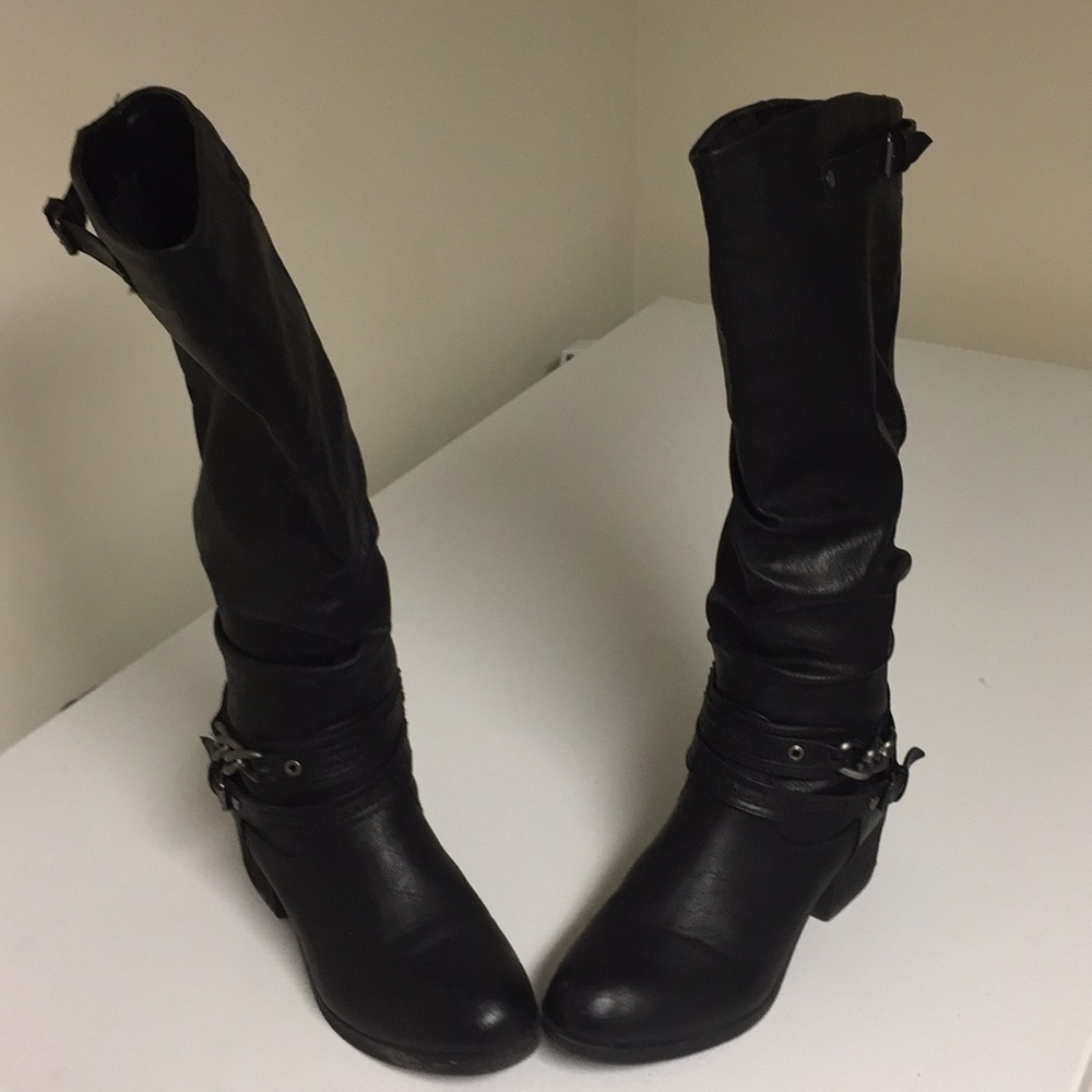 Black boots